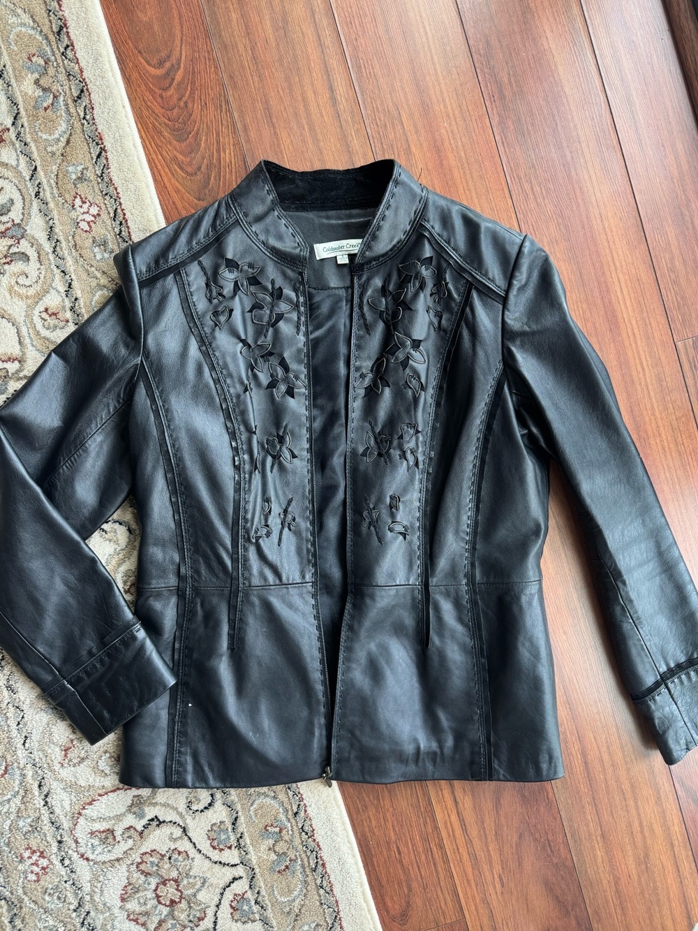 Vintage Y2K Coldwater Creek Black 100% Leather Moto Jacket with Floral Detail